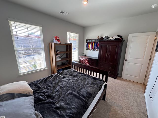 17 Harbour River Circle, Greenville, SC 29607