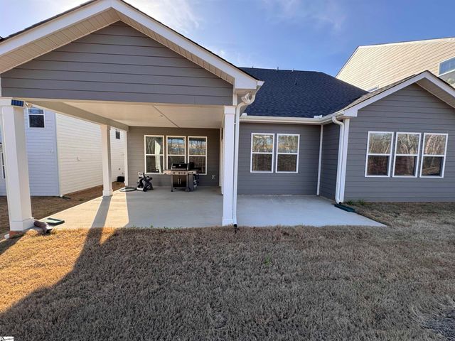 17 Harbour River Circle, Greenville, SC 29607