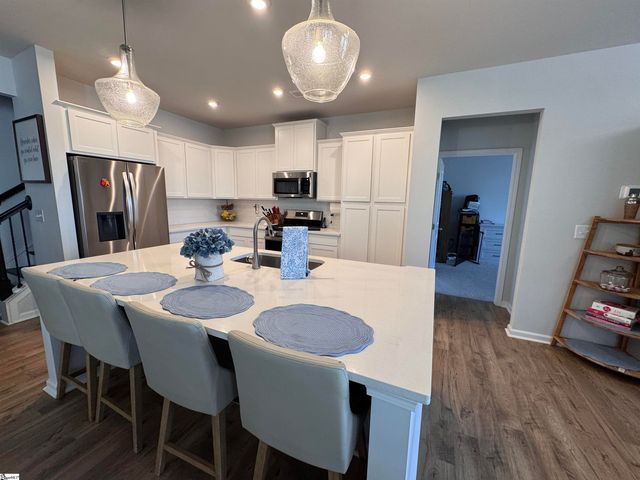 17 Harbour River Circle, Greenville, SC 29607