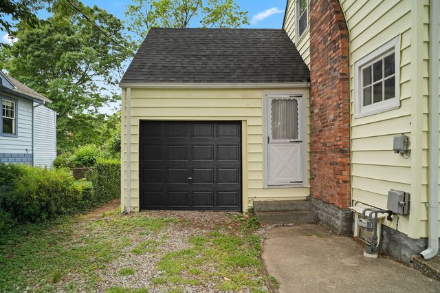 129 Delmont Drive, Lexington, KY 40504