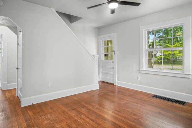 129 Delmont Drive, Lexington, KY 40504