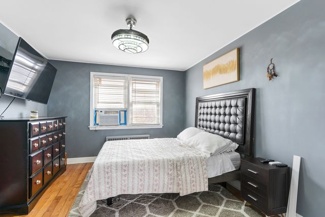 2204 S 9th Avenue 2, Broadview, IL 60155