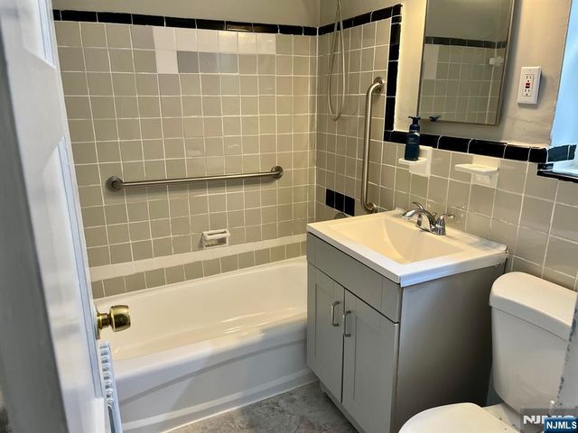 301 Teaneck Road 301A, Ridgefield Park, NJ 07660