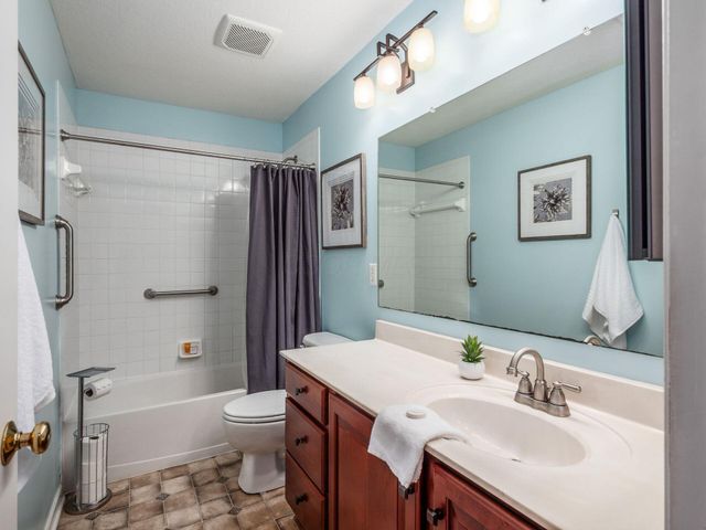 6685 Dietz Drive, Canal Winchester, OH 43110