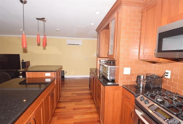 13-19 Michael Court 160 U, Bayside, NY 11360