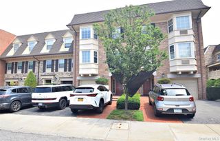 13-19 Michael Court 160 U, Bayside, NY 11360