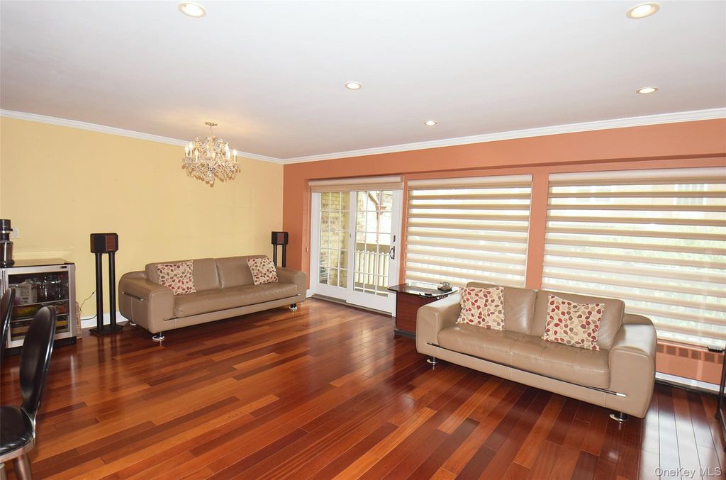 13-19 Michael Court 160 U, Bayside, NY 11360 — photo 2