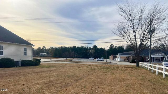 500 E Birchwood Drive, Nashville, NC 27856