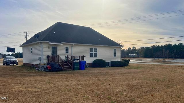 500 E Birchwood Drive, Nashville, NC 27856