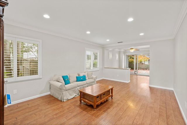 2182 Lamplight Ln, Lincoln, CA 95648