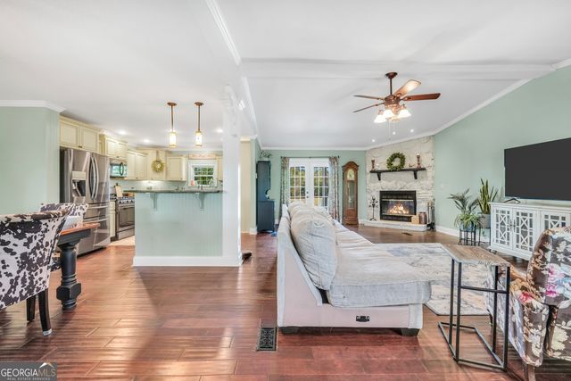 833 Van Buren Road, Barnesville, GA 30204
