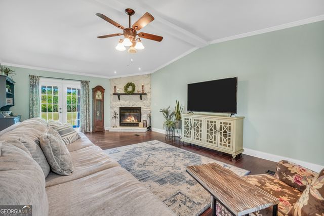 833 Van Buren Road, Barnesville, GA 30204