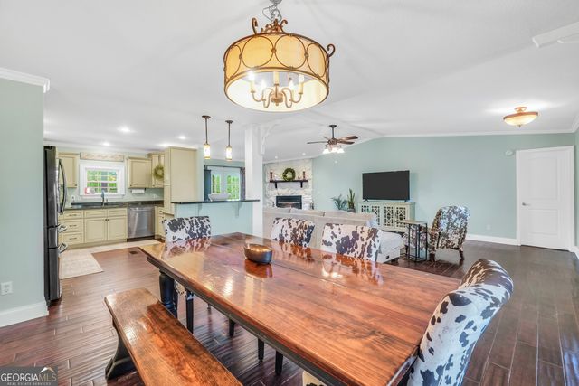 833 Van Buren Road, Barnesville, GA 30204
