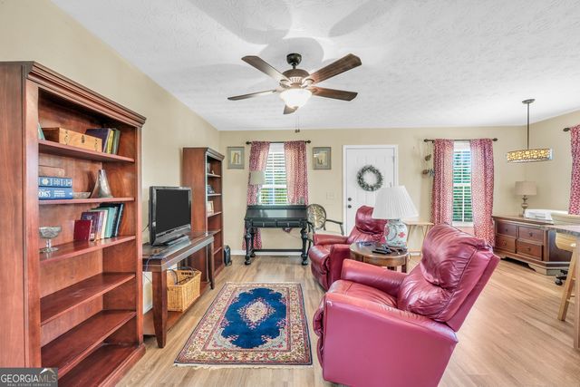 833 Van Buren Road, Barnesville, GA 30204