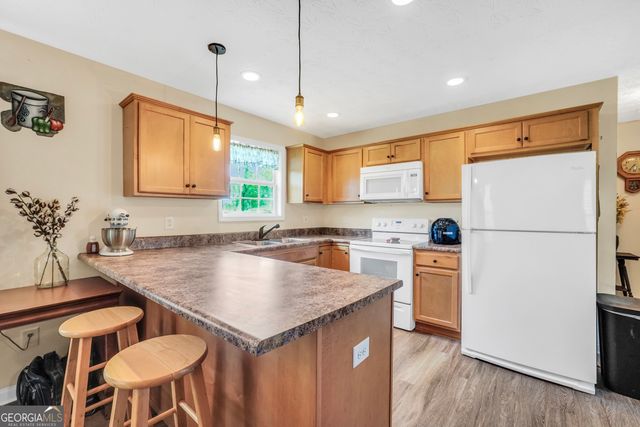 833 Van Buren Road, Barnesville, GA 30204