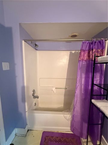 129 E Elmwood Avenue, Dayton, OH 45405