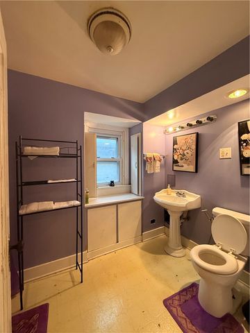 129 E Elmwood Avenue, Dayton, OH 45405