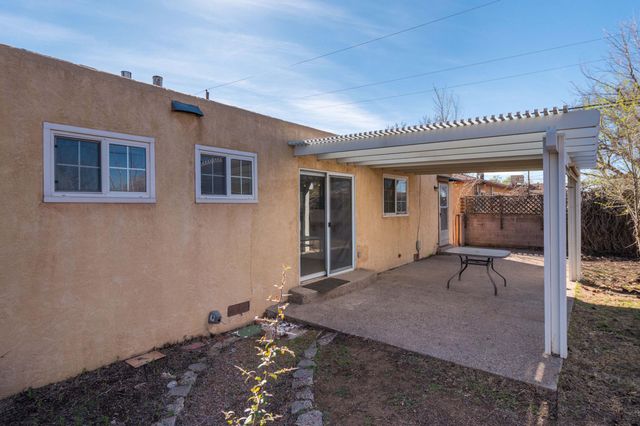 2101 Altez Street NE, Albuquerque, NM 87112