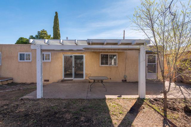 2101 Altez Street NE, Albuquerque, NM 87112