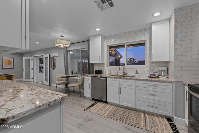 3122 E SIERRA Street, Phoenix, AZ 85028