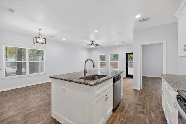 5838 Humbert Avenue, Fort Worth, TX 76107