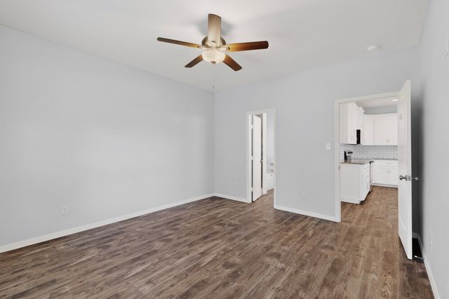 5838 Humbert Avenue, Fort Worth, TX 76107