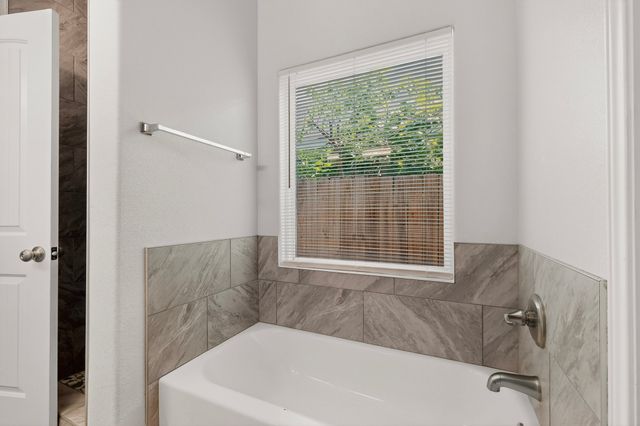 5838 Humbert Avenue, Fort Worth, TX 76107