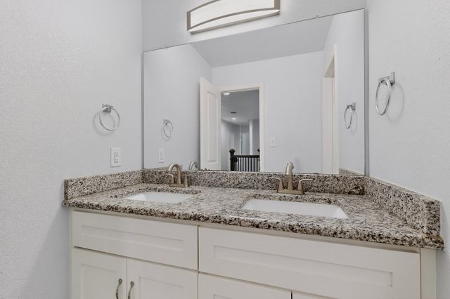 5838 Humbert Avenue, Fort Worth, TX 76107