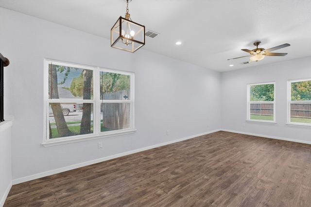 5838 Humbert Avenue, Fort Worth, TX 76107