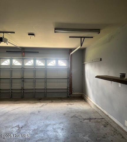 308 Big Tree Lane, Chinquapin, NC 28521