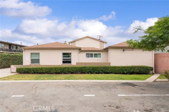 3301 E Artesia, Long Beach, CA 90805