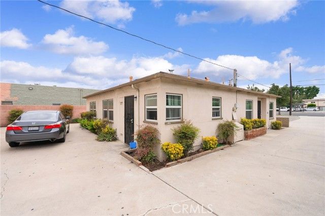 3301 E Artesia, Long Beach, CA 90805