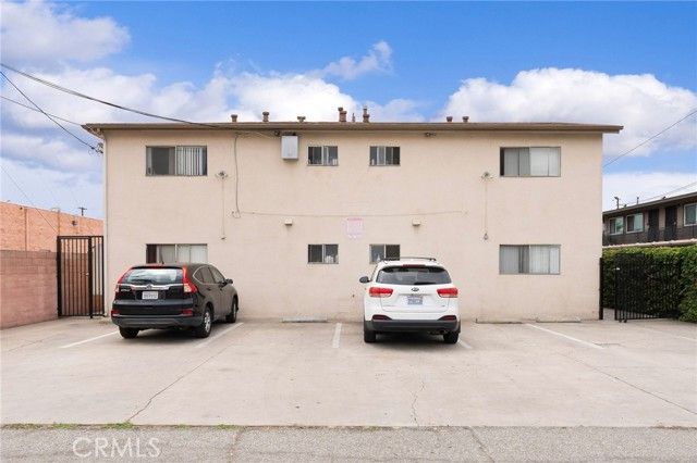 3301 E Artesia, Long Beach, CA 90805