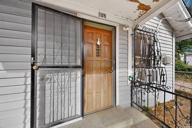 217 LANCASTER, San Antonio, TX 78214