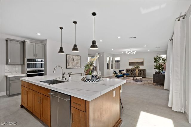 7170 Galaxy Dune Street, Las Vegas, NV 89148