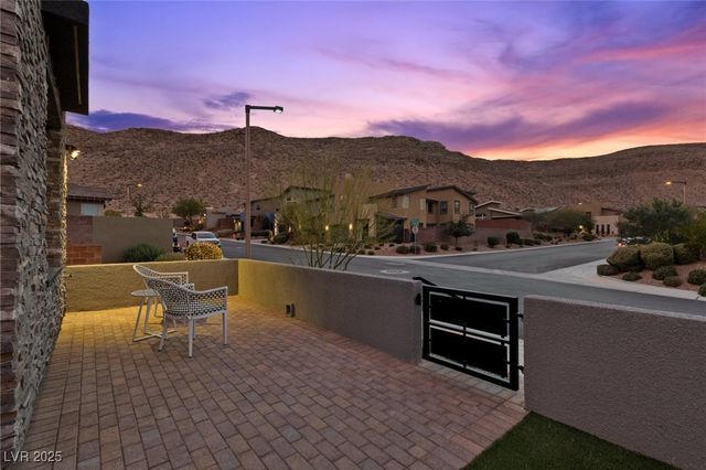 7170 Galaxy Dune Street, Las Vegas, NV 89148