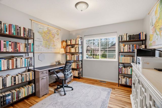 5721 S Laurelcrest Ct, Spokane, WA 99224