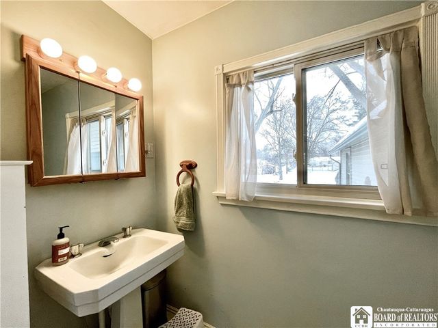 86 East Green Street, Dunkirk, NY 14048