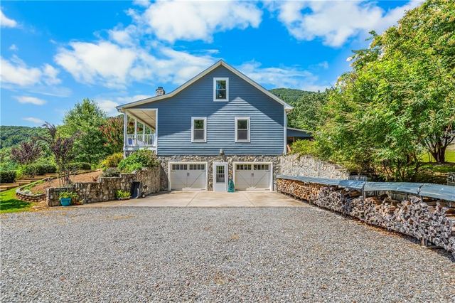 246 & 252 Bear Trail, Lowgap, NC 27024