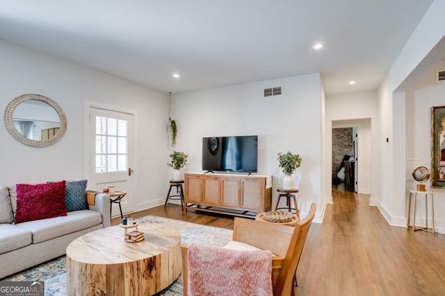 68 Peachtree Memorial Drive NW # 68-2, Atlanta, GA 30309