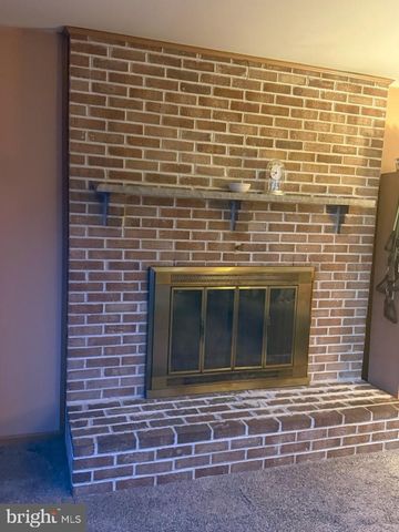 3 OWENWOOD DR, Lincoln University, PA 19352