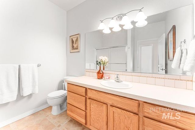 2880 E Red Fir Ct, Boise, ID 83716