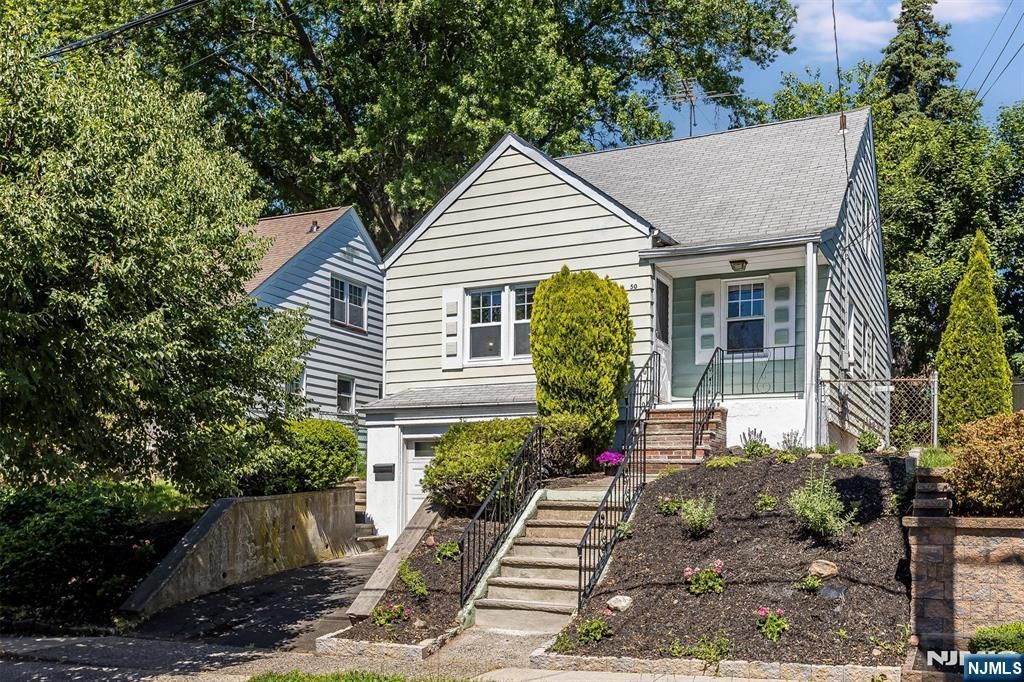50 Ridge Avenue, Bloomfield, NJ 07003