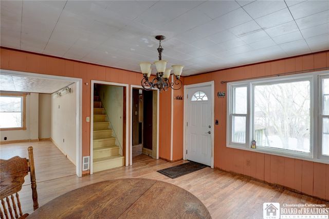 7246 East Route 20, Westfield, NY 14787