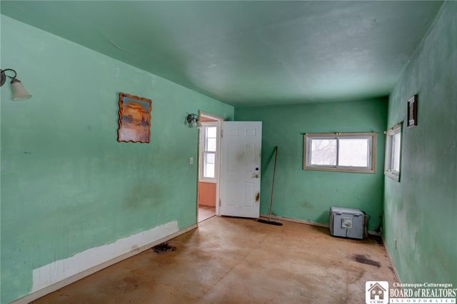 7246 East Route 20, Westfield, NY 14787