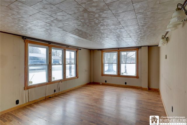 7246 East Route 20, Westfield, NY 14787