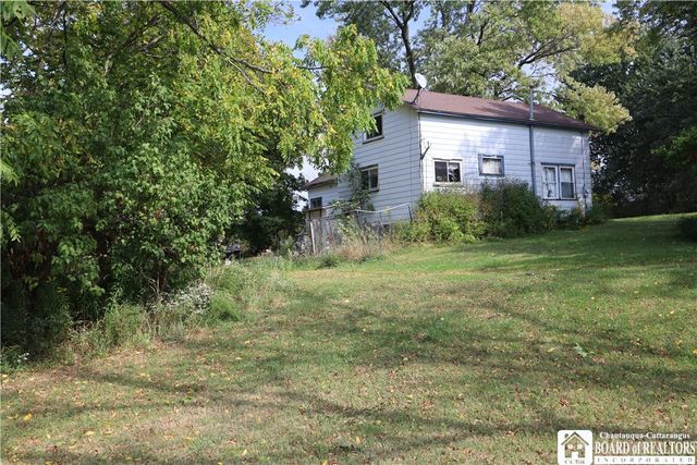 7246 East Route 20, Westfield, NY 14787