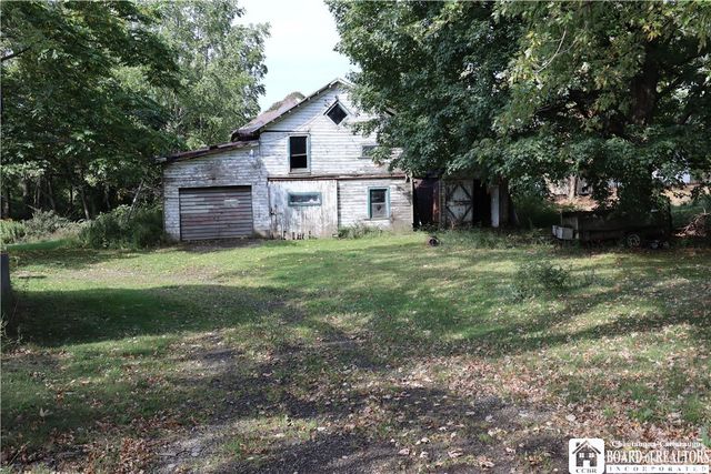 7246 East Route 20, Westfield, NY 14787