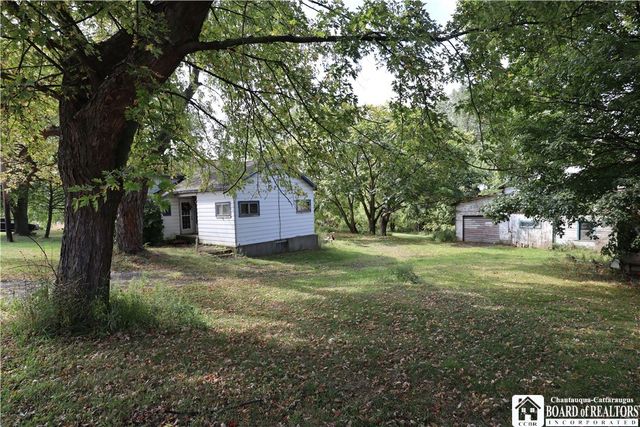 7246 East Route 20, Westfield, NY 14787