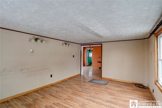 7246 East Route 20, Westfield, NY 14787